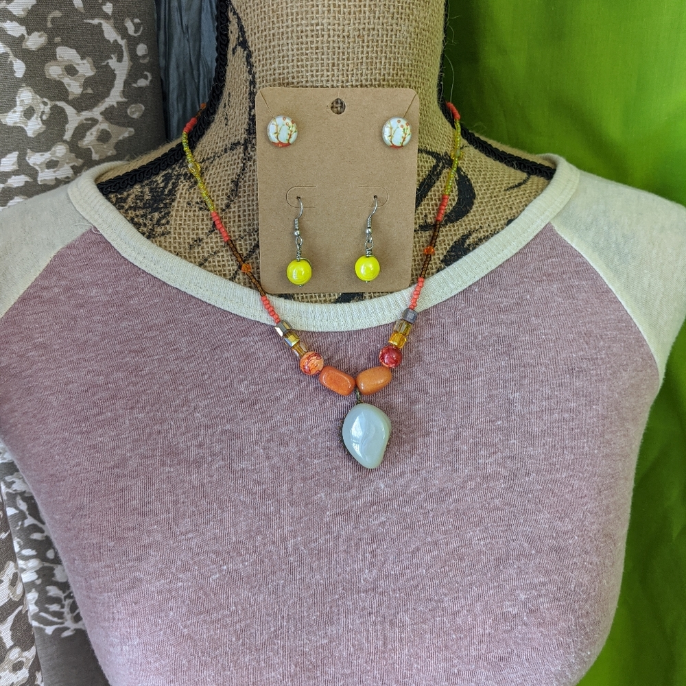 Jewelry - Picture 2 of 7